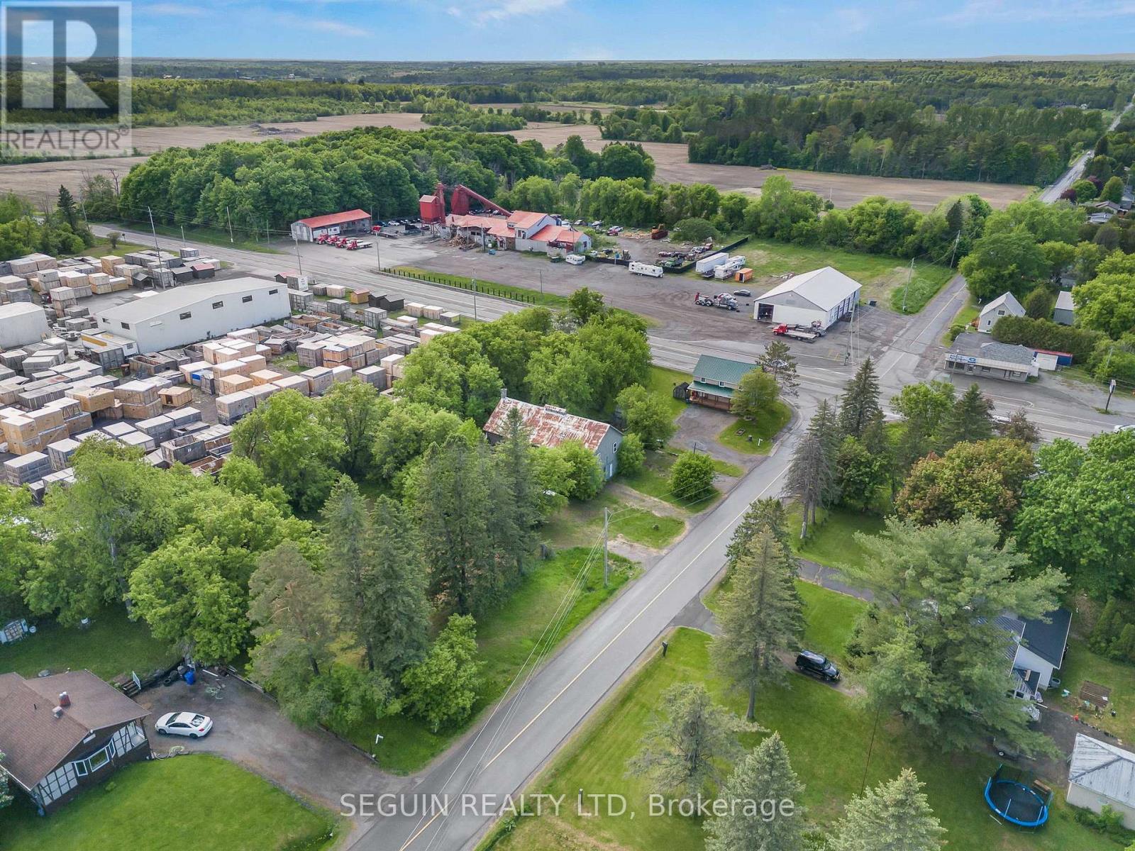 1050 Greenlane Road, Champlain, Ontario  K6A 2R2 - Photo 10 - X13224360