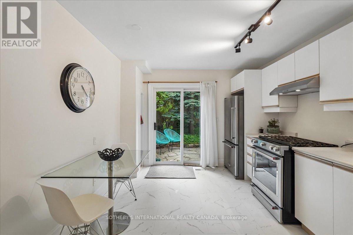 452 Sumach Street, Toronto, Ontario  M4X 1V7 - Photo 11 - C13224256