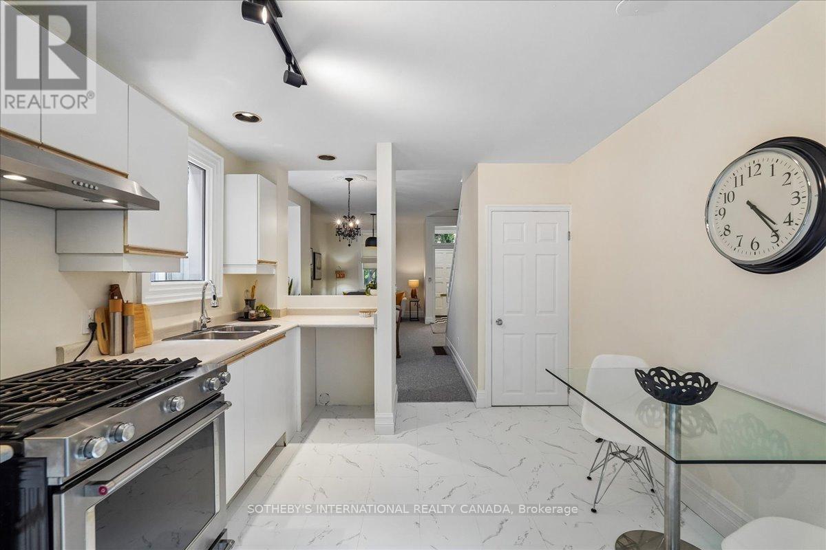 452 Sumach Street, Toronto, Ontario  M4X 1V7 - Photo 13 - C13224256