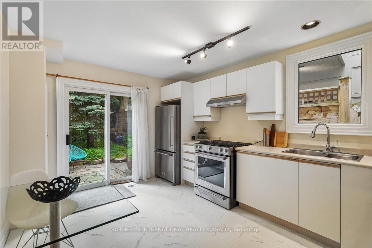 452 Sumach Street, Toronto, Ontario  M4X 1V7 - Photo 15 - C13224256