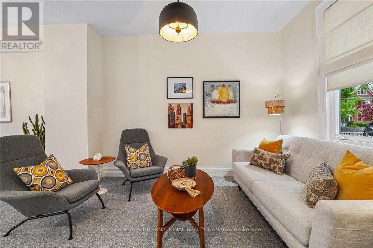 452 Sumach Street, Toronto, Ontario  M4X 1V7 - Photo 5 - C13224256