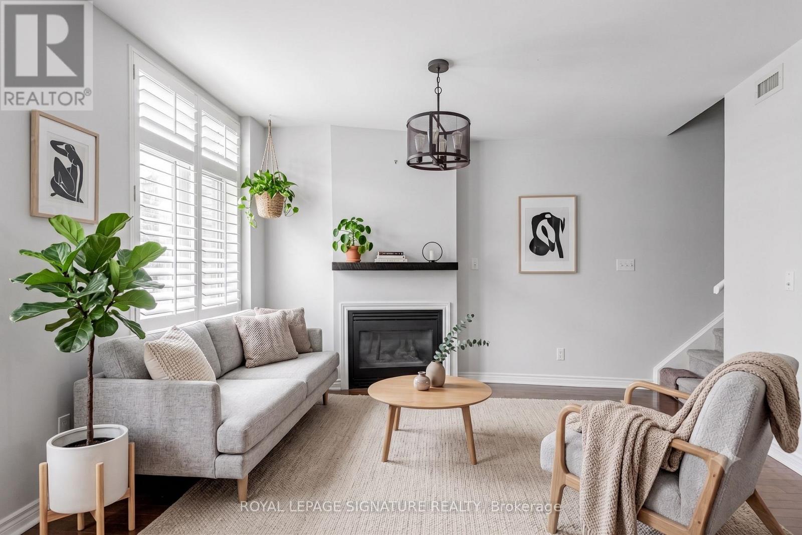 23 - 100 REDPATH AVENUE, Toronto, Ontario