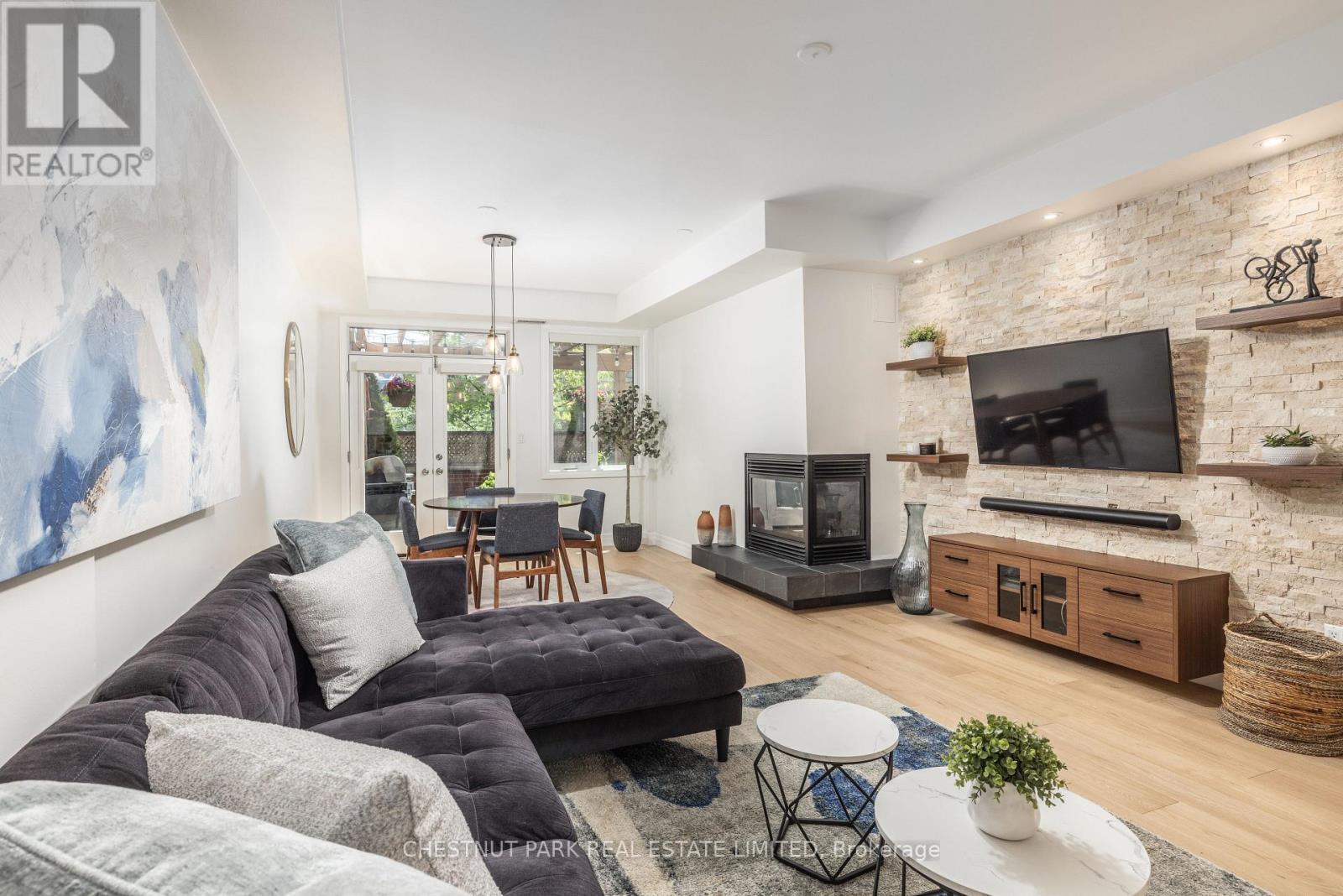 101 - 500 Richmond Street W
