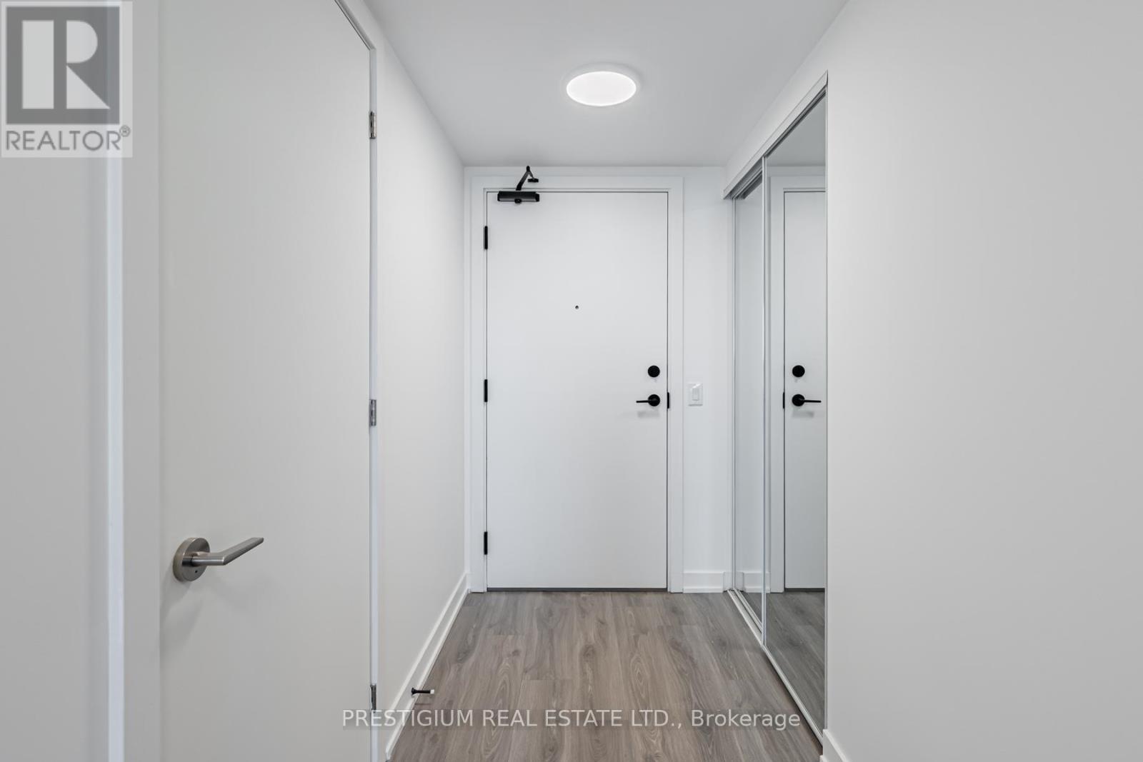 1805 - 100 Queen Street E, Toronto, Ontario  M5C 0B5 - Photo 4 - C13224408