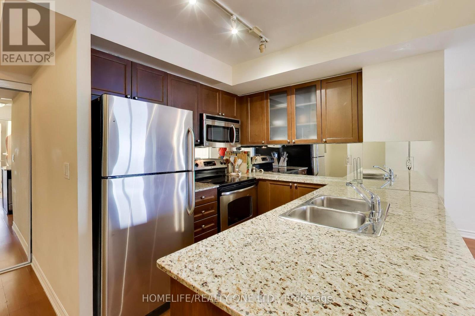 2709 - 761 Bay Street, Toronto, Ontario  M5G 2R2 - Photo 14 - C13224436