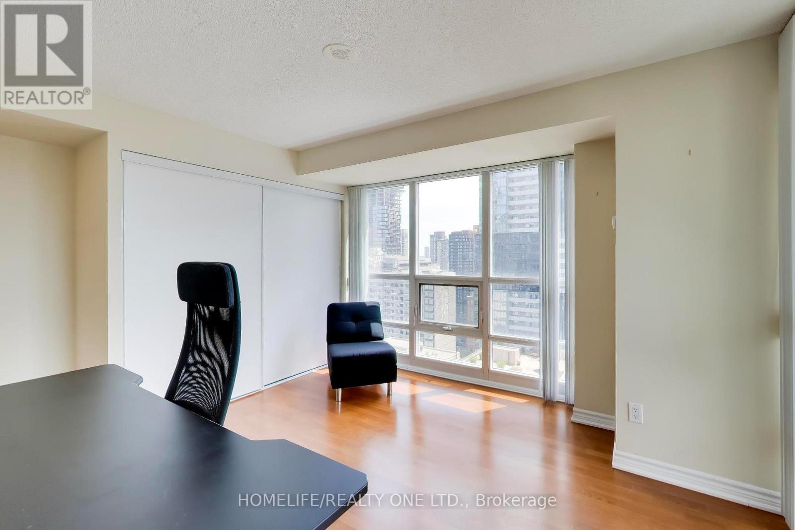 2709 - 761 Bay Street, Toronto, Ontario  M5G 2R2 - Photo 17 - C13224436