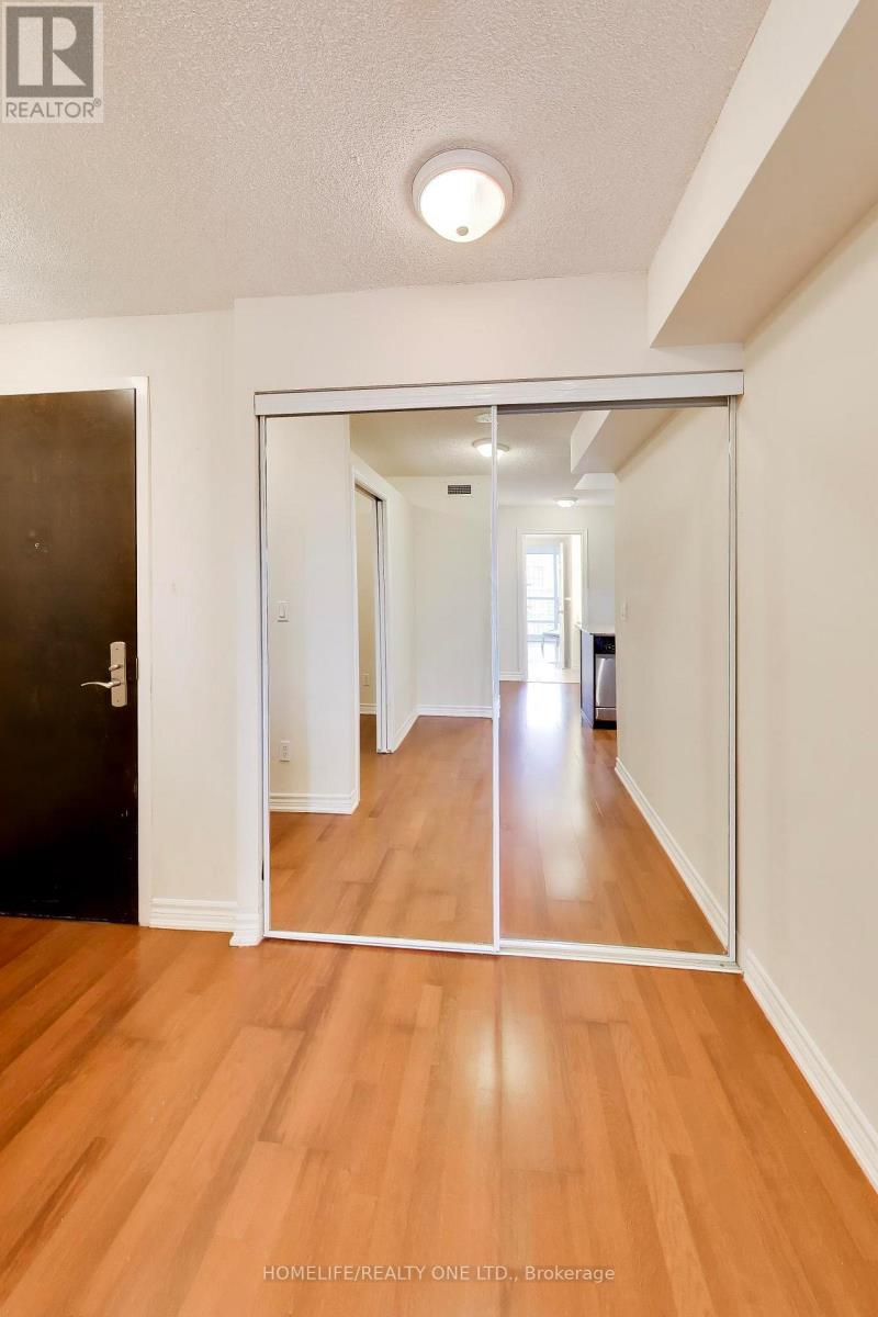 2709 - 761 Bay Street, Toronto, Ontario  M5G 2R2 - Photo 8 - C13224436