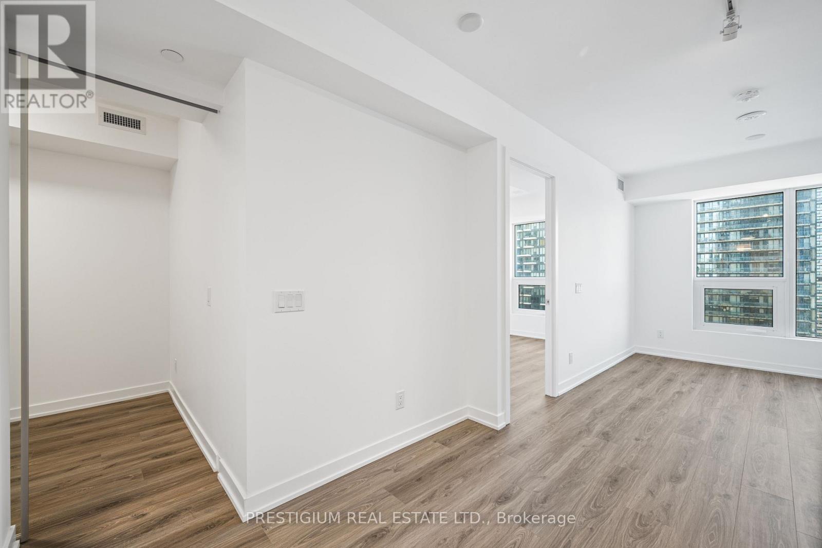1801 - 100 Queen Street E, Toronto, Ontario  M5C 0B5 - Photo 8 - C13224518