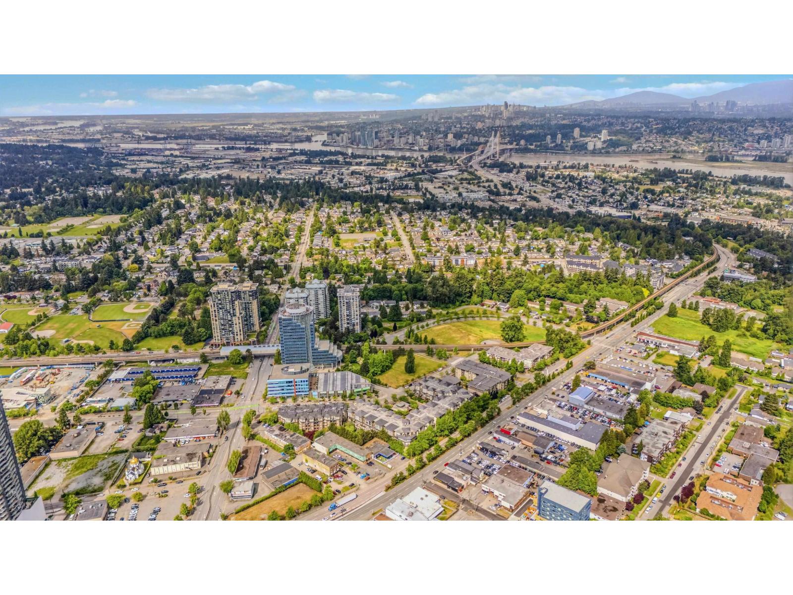 331 10838 City Parkway, Surrey, British Columbia  V3T 5X9 - Photo 37 - R3129598
