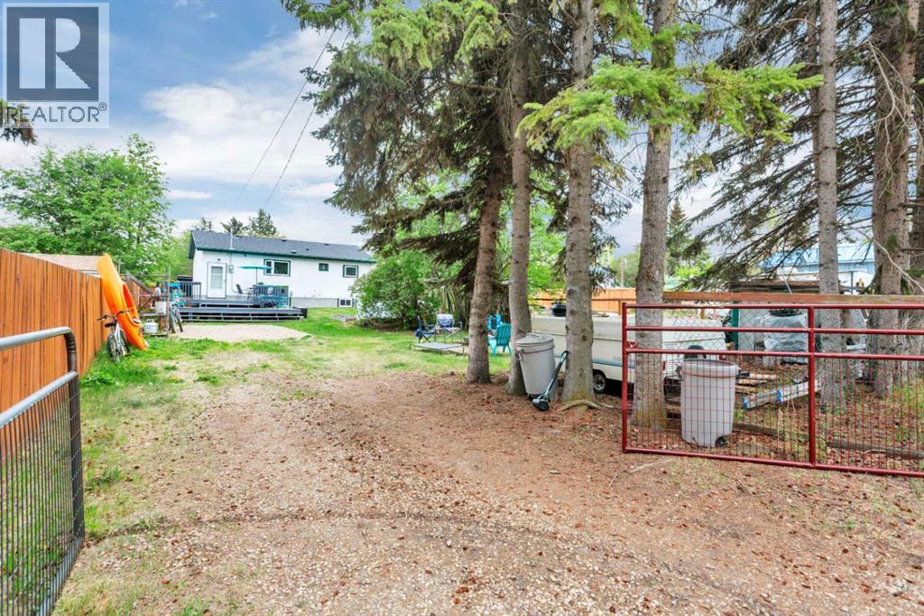 5010 53 Street, Sylvan Lake, Alberta T4S 1E7 - Photo 44 - A2307510