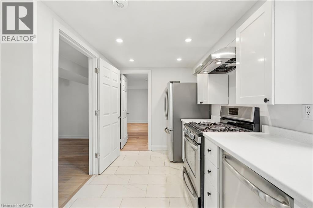 420 Elmwood Avenue Unit# Basement, Hamilton, Ontario  L9C 1T7 - Photo 5 - 40831131