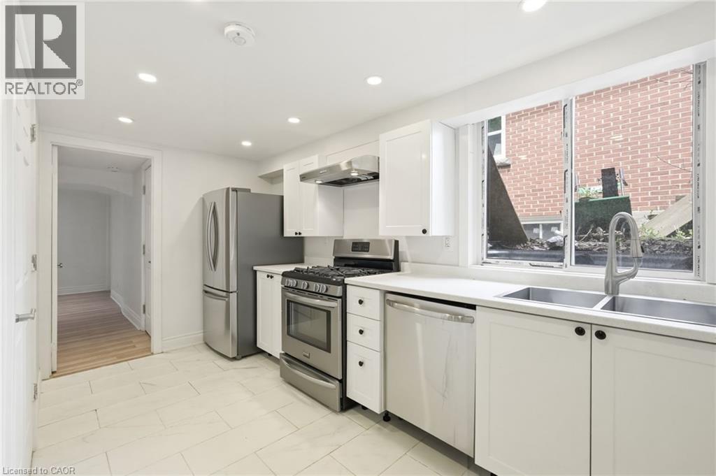 420 Elmwood Avenue Unit# Basement, Hamilton, Ontario  L9C 1T7 - Photo 4 - 40831131