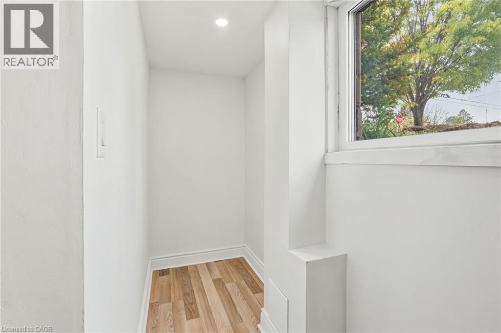 420 Elmwood Avenue Unit# Basement, Hamilton, Ontario  L9C 1T7 - Photo 23 - 40831131
