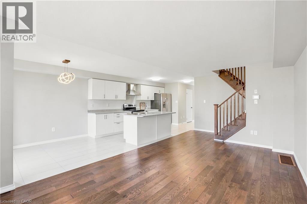 266 Powell Road, Brantford, Ontario  N3T 0J6 - Photo 9 - 40833910