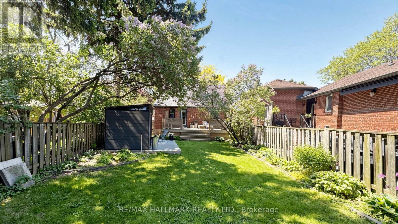 9 Squires Avenue, Toronto, Ontario  M4B 2R2 - Photo 29 - E13224464