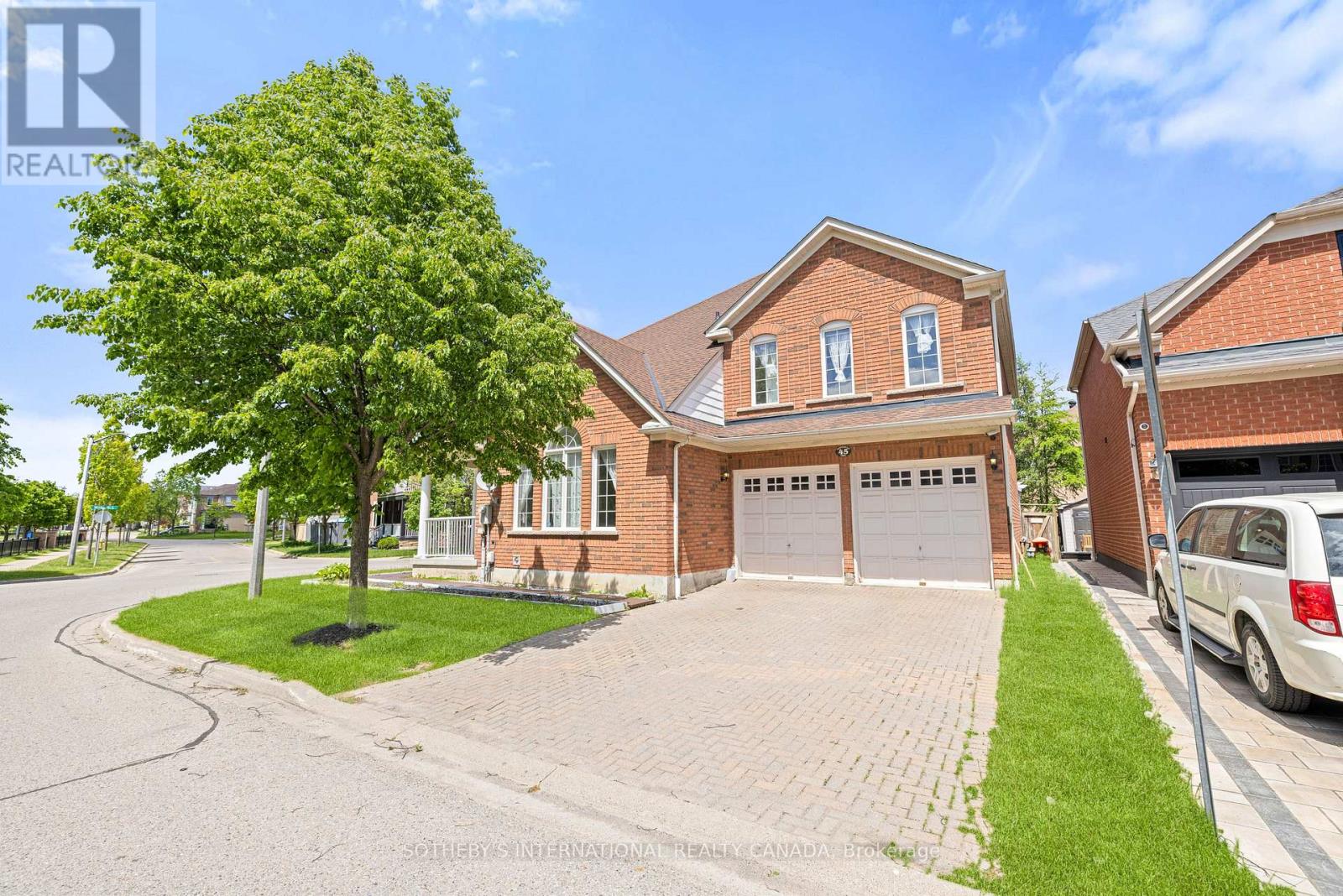 45 Montebello Crescent