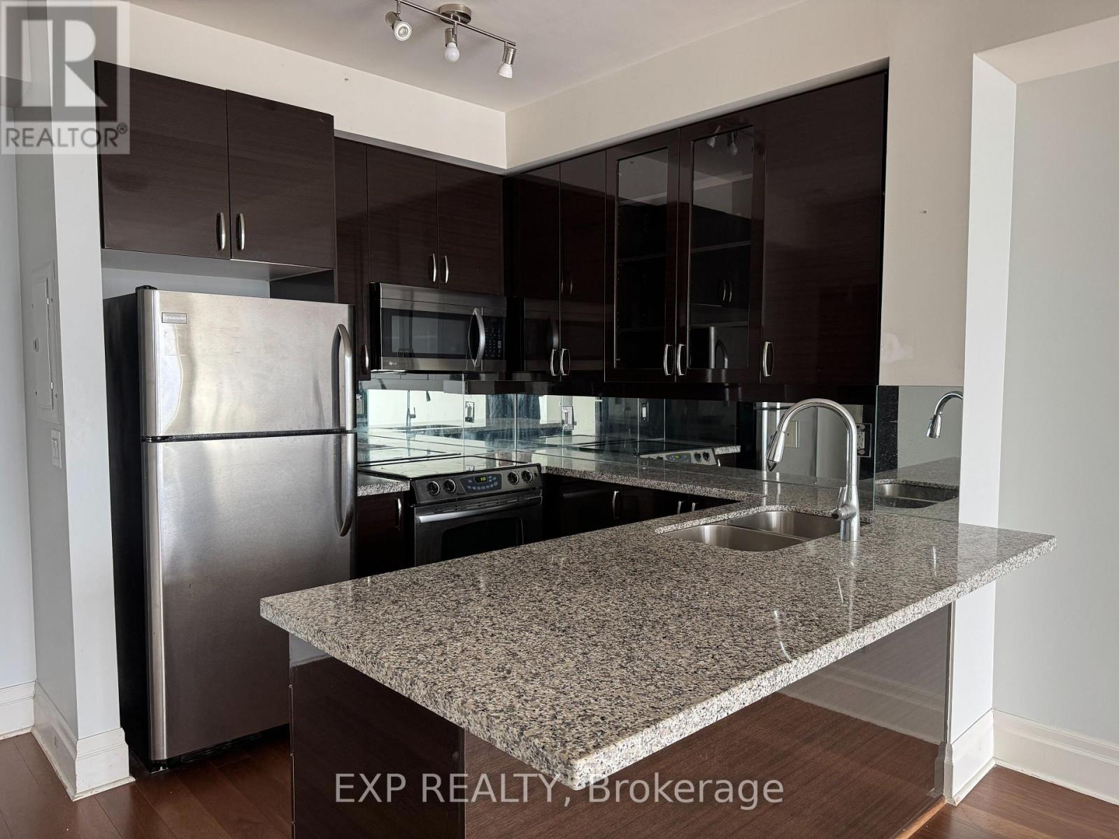 1001 - 151 Upper Duke Crescent, Markham, Ontario  L6G 0C9 - Photo 2 - N13224220