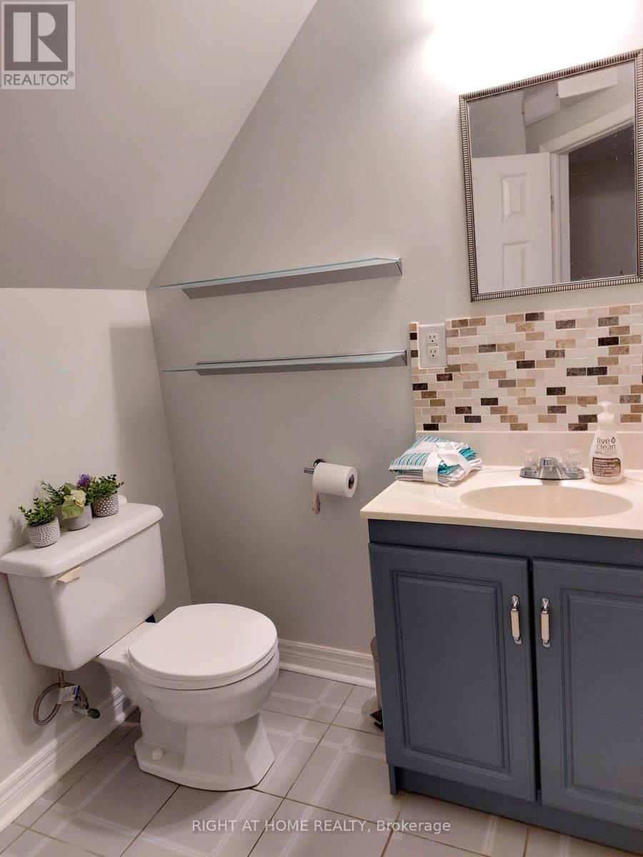 151 Keffer Circle, Newmarket, Ontario  L3X 1R9 - Photo 15 - N13224396