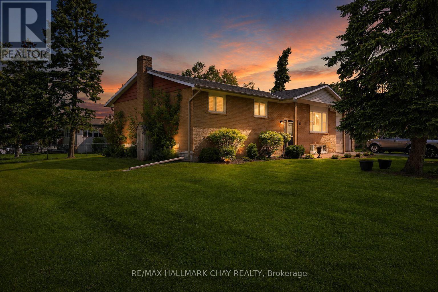LOWER UNIT - 46 ESSA ROAD, New Tecumseth, Ontario