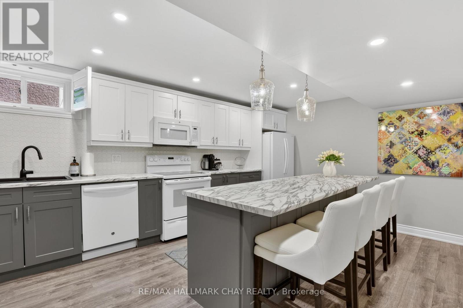 Lower Unit - 46 Essa Road, New Tecumseth, Ontario  L9R 1N6 - Photo 5 - N13224440
