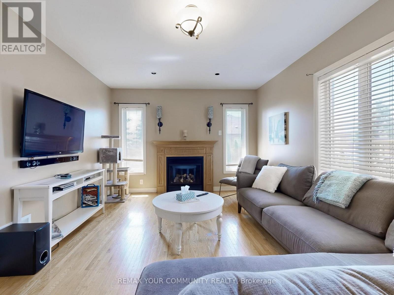 24 Cachet Hill Crescent, Vaughan, Ontario  L4H 1S6 - Photo 5 - N13146876