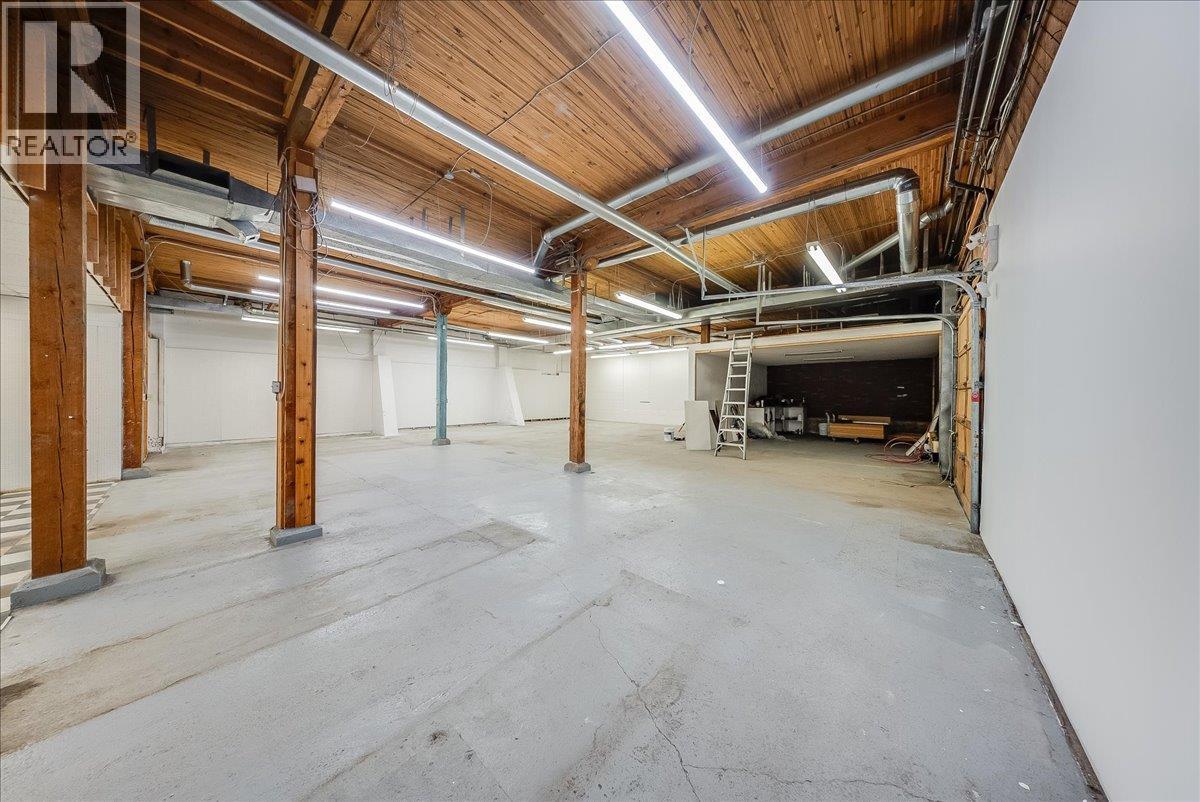 1846 First Street, Fruitvale, British Columbia V0G 1L0 - Photo 8 - 10389700
