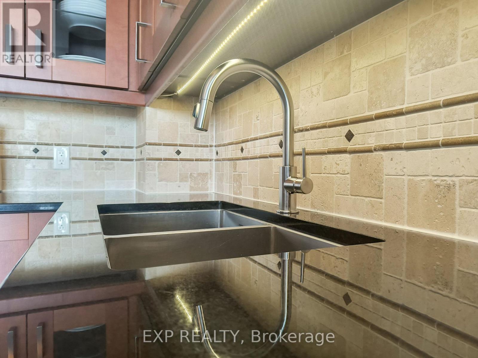 1105 - 2871 Richmond Road, Ottawa, Ontario  K2B 8M5 - Photo 4 - X13222084