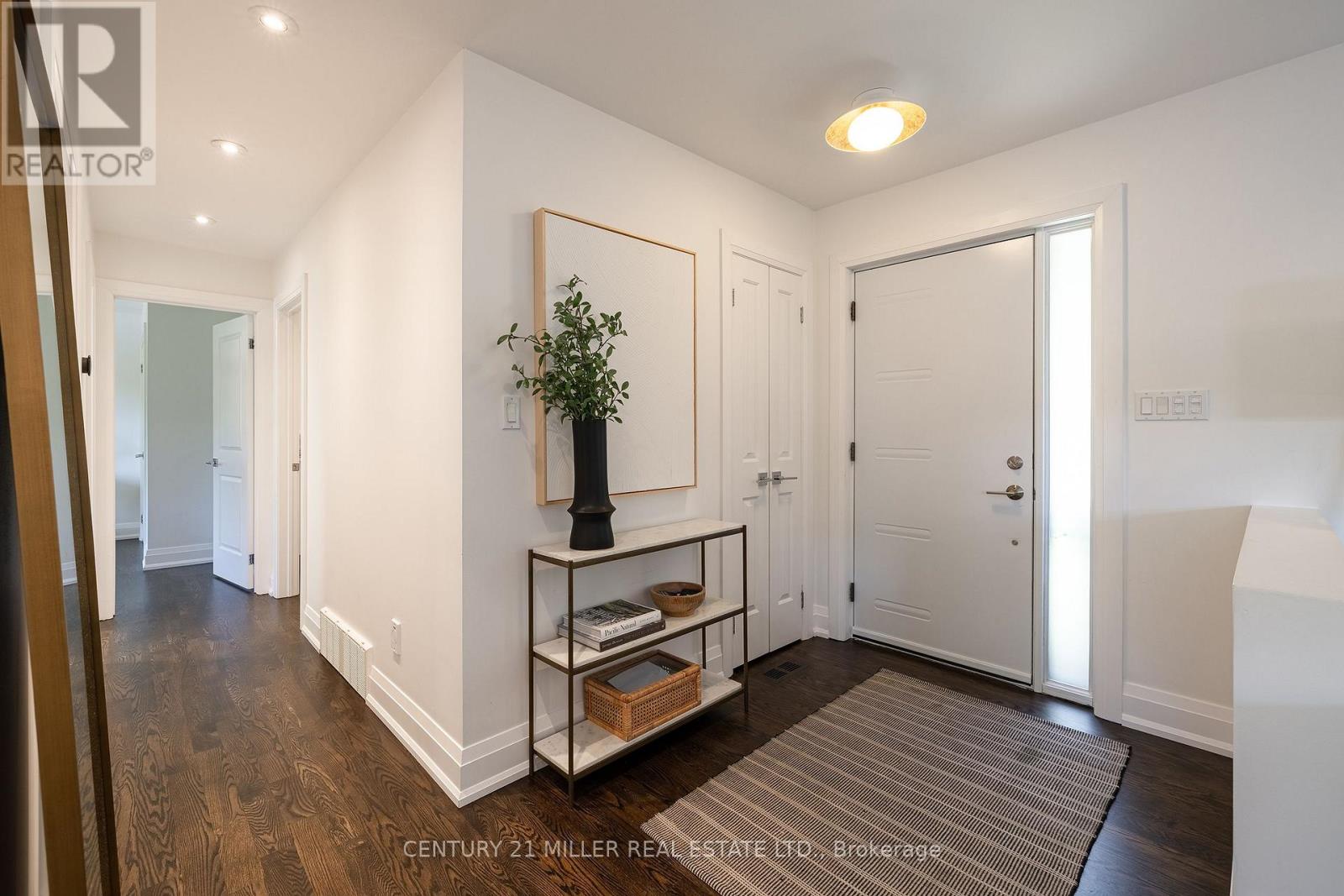 1171 Tisdale Street, Oakville, Ontario  L6L 2S9 - Photo 5 - W13224254