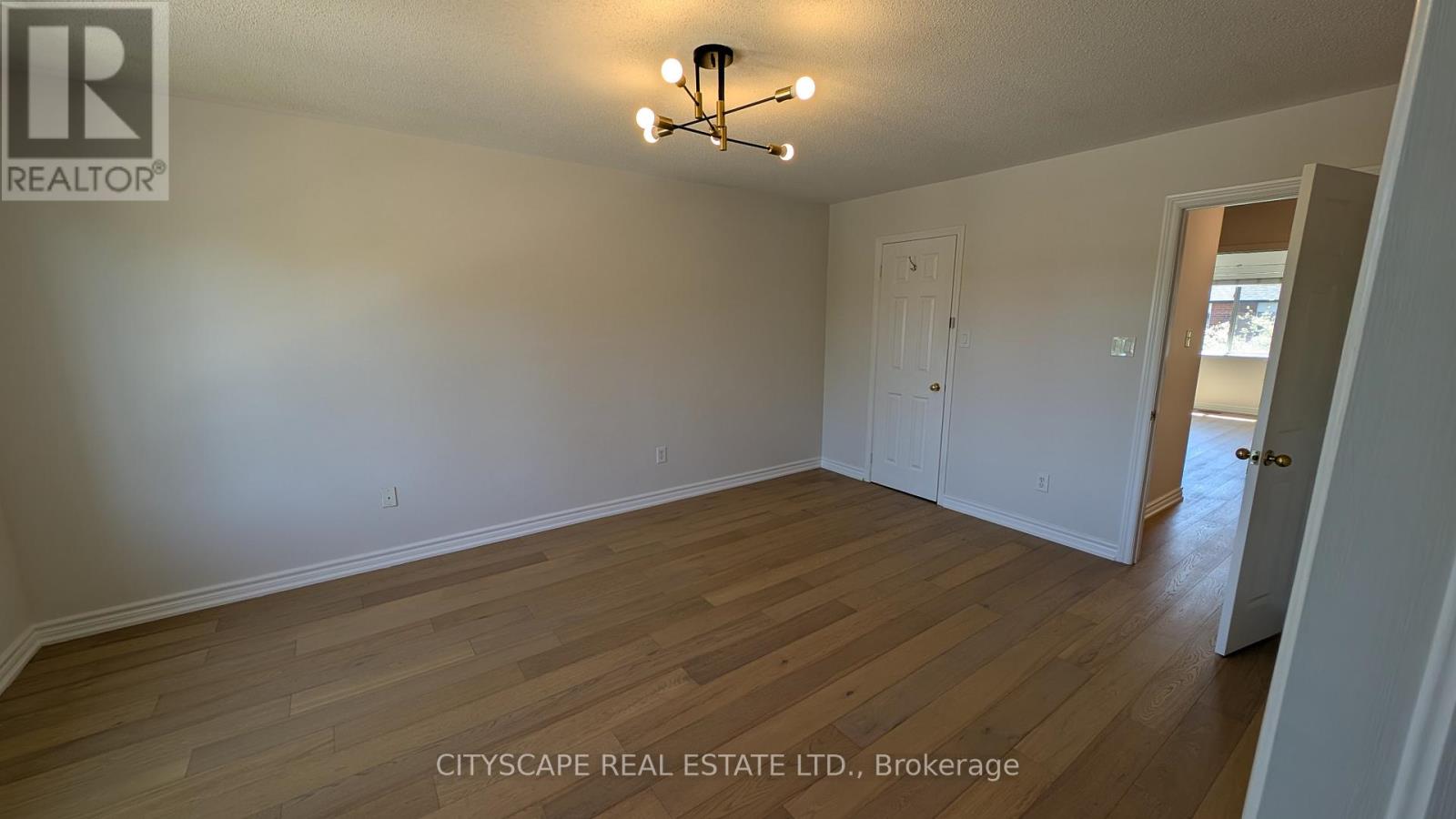 1850 Imperial Way, Burlington, Ontario  L7L 7M2 - Photo 12 - W13224304