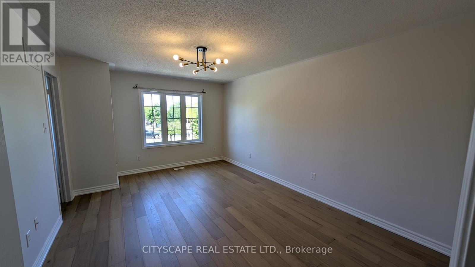 1850 Imperial Way, Burlington, Ontario  L7L 7M2 - Photo 13 - W13224304