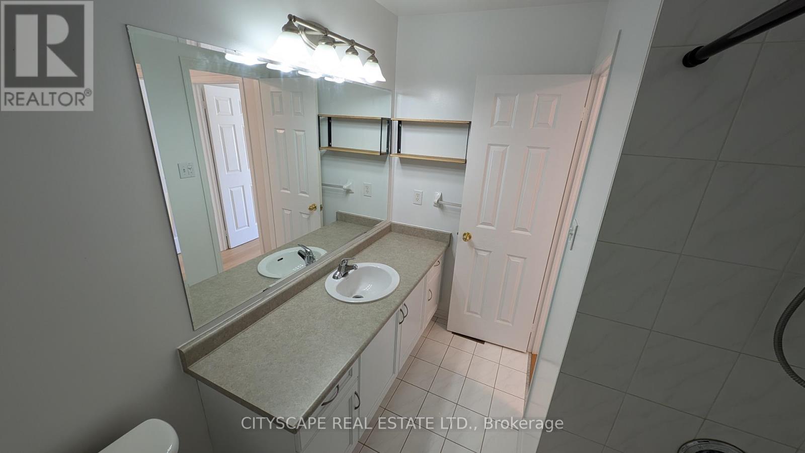 1850 Imperial Way, Burlington, Ontario  L7L 7M2 - Photo 15 - W13224304