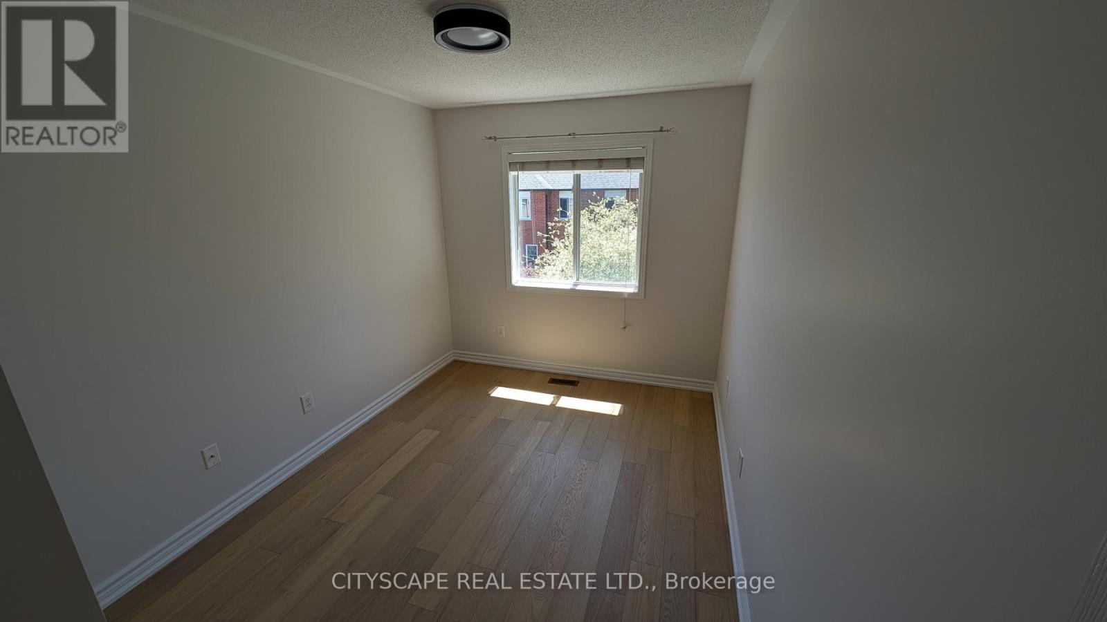 1850 Imperial Way, Burlington, Ontario  L7L 7M2 - Photo 17 - W13224304