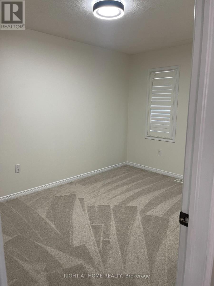 170 Golden Springs Drive, Brampton, Ontario  L7A 4N9 - Photo 12 - W13224438