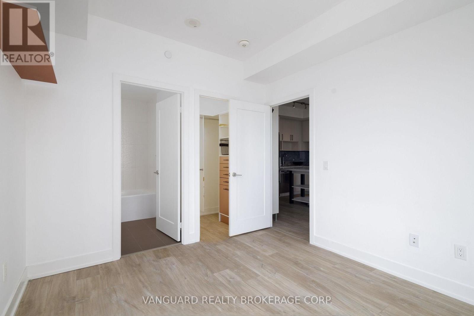 3907 - 7 Mabelle Avenue, Toronto, Ontario  M5T 0C9 - Photo 21 - W13224462