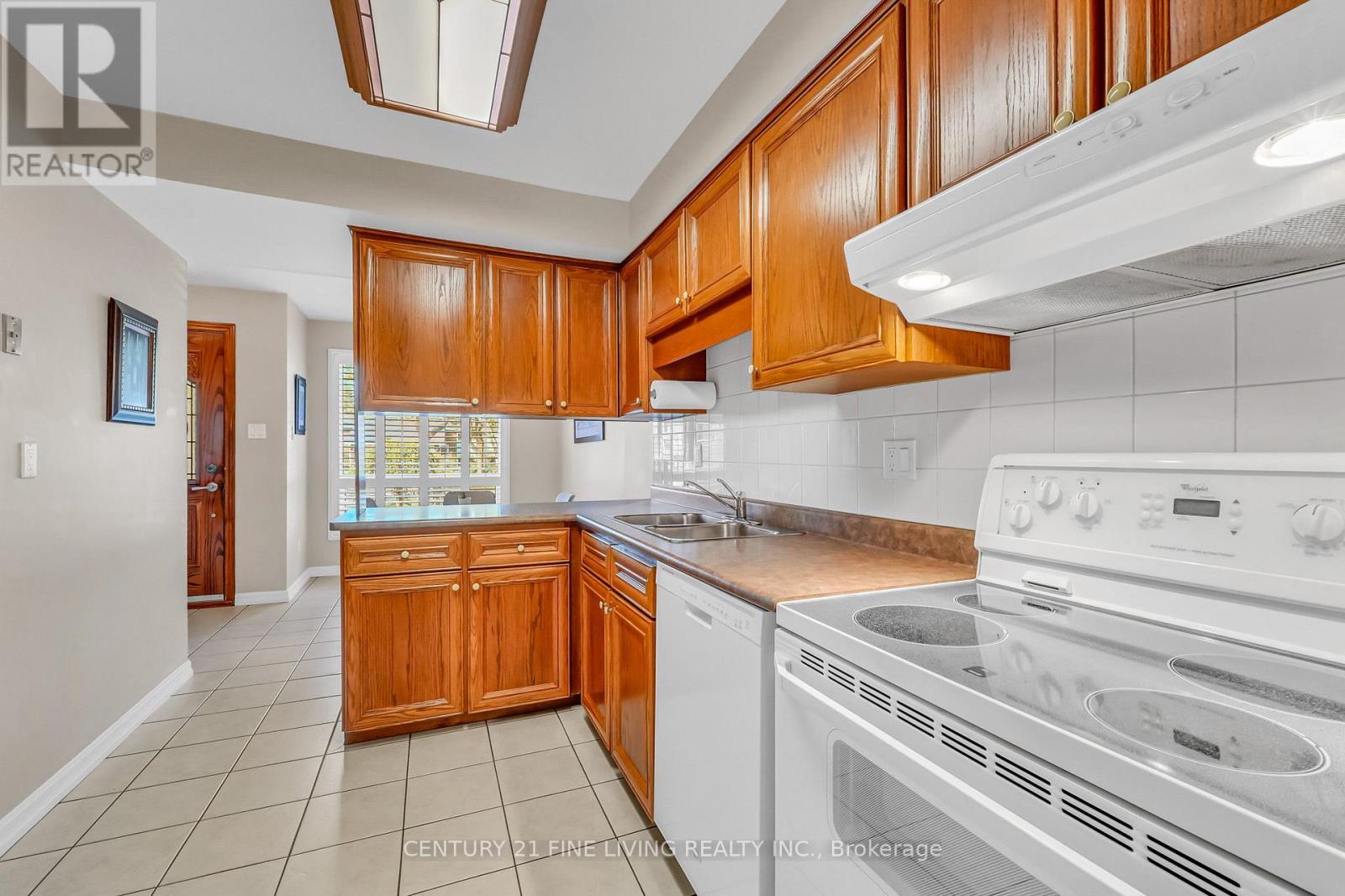 6038 Featherhead Crescent, Mississauga, Ontario  L5N 2B6 - Photo 9 - W13224466