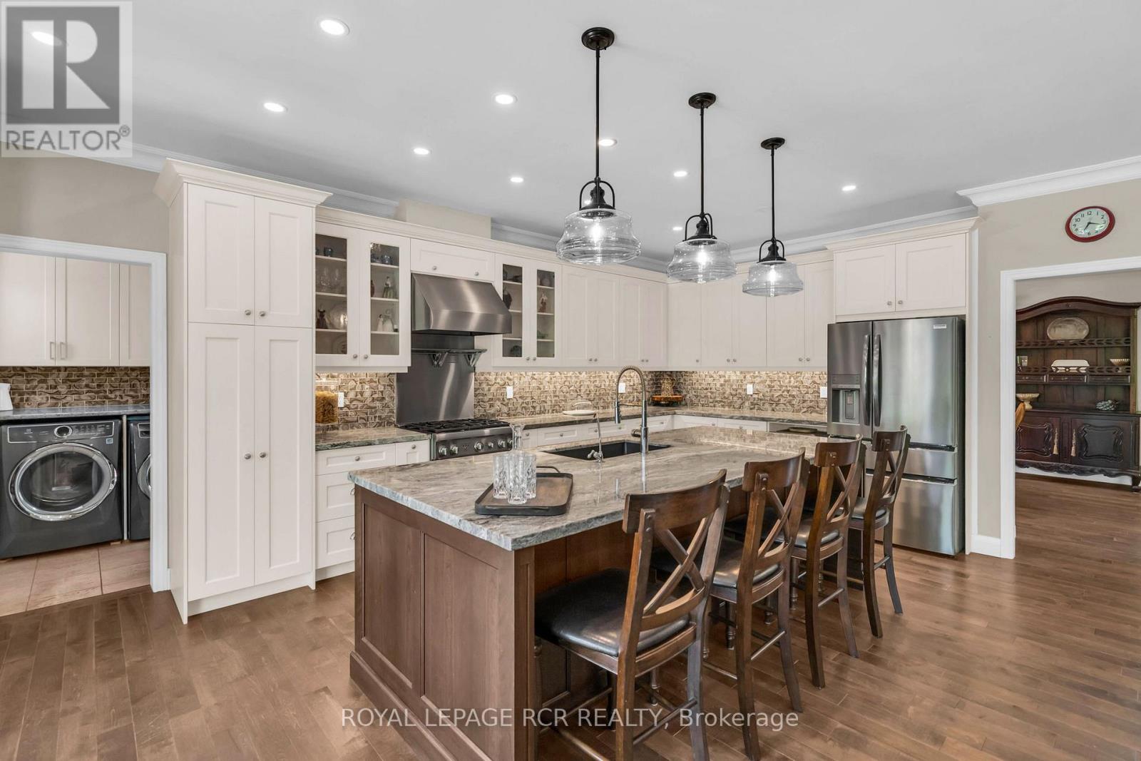 5 Massari Street, Caledon, Ontario  L7K 0B6 - Photo 9 - W13224500