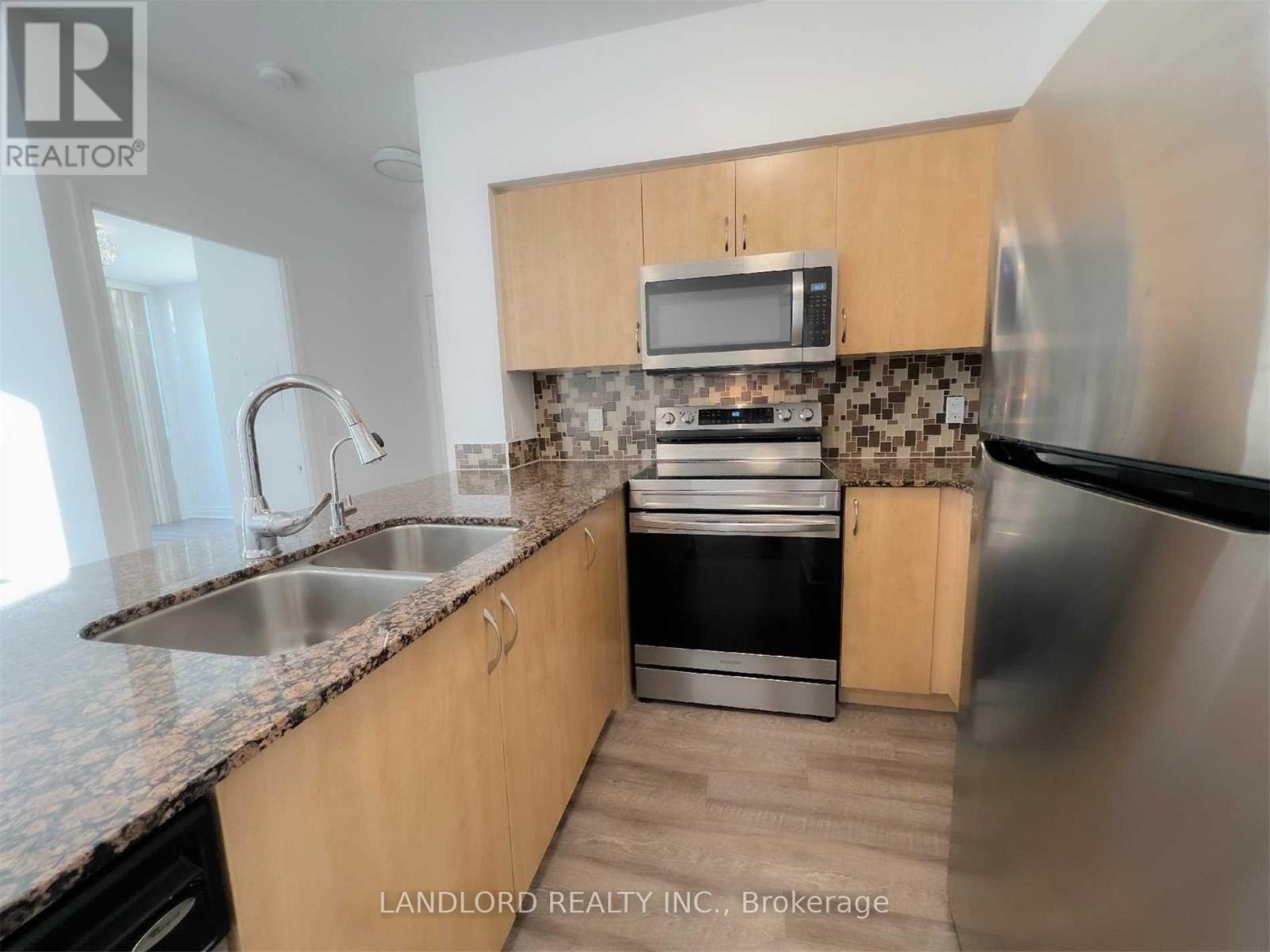 309 - 2240 Lakeshore Boulevard W, Toronto, Ontario M8V 1A5 - Photo 1 - W13224520