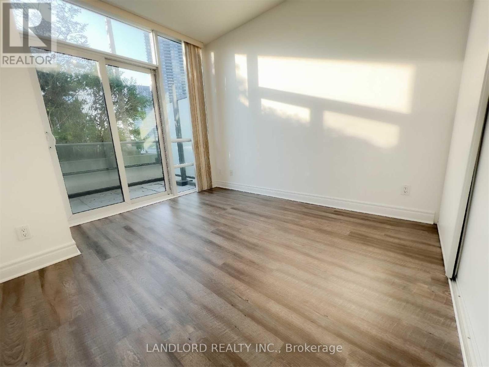 309 - 2240 Lakeshore Boulevard W, Toronto, Ontario M8V 1A5 - Photo 17 - W13224520