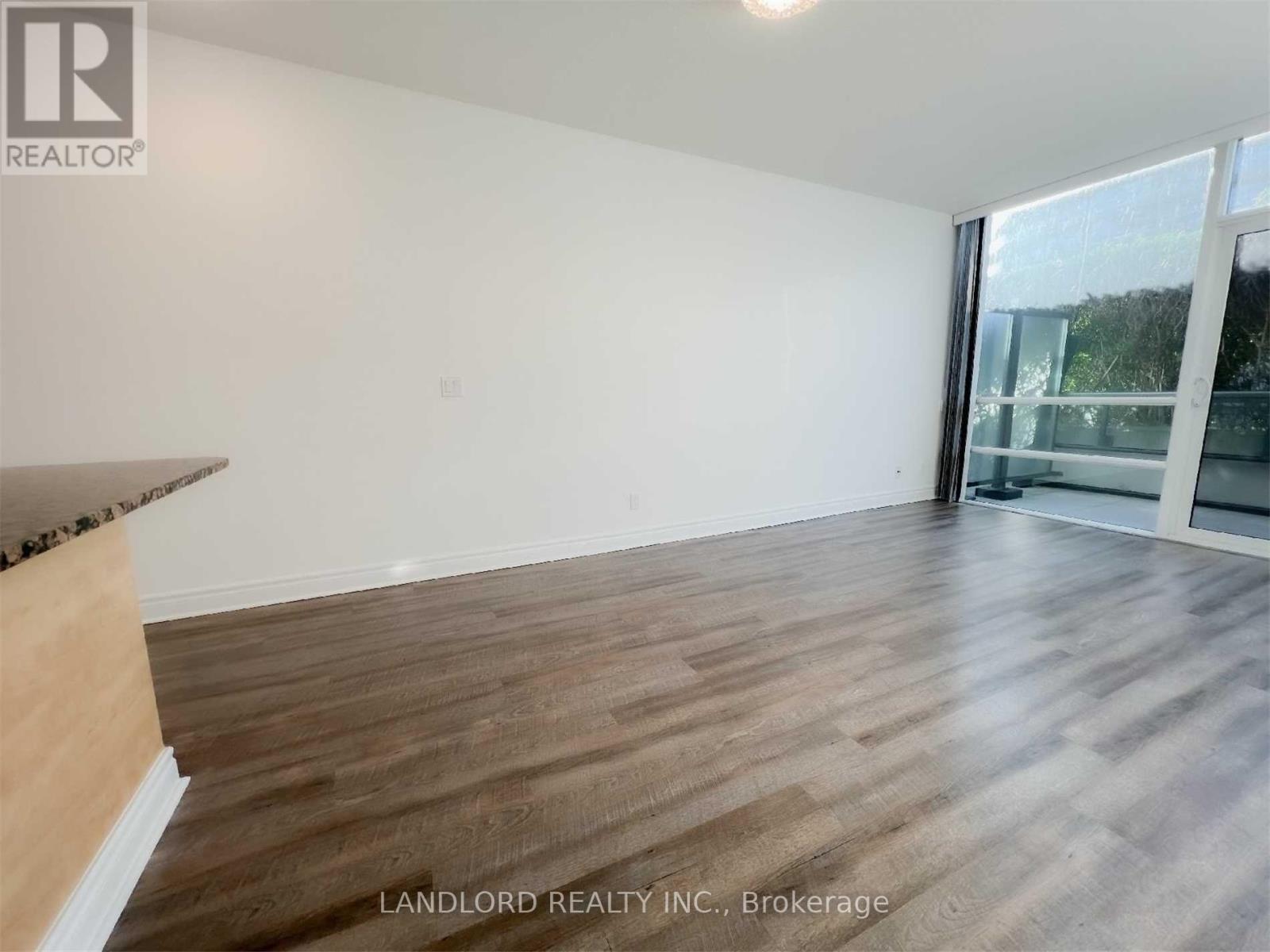 309 - 2240 Lakeshore Boulevard W, Toronto, Ontario M8V 1A5 - Photo 6 - W13224520