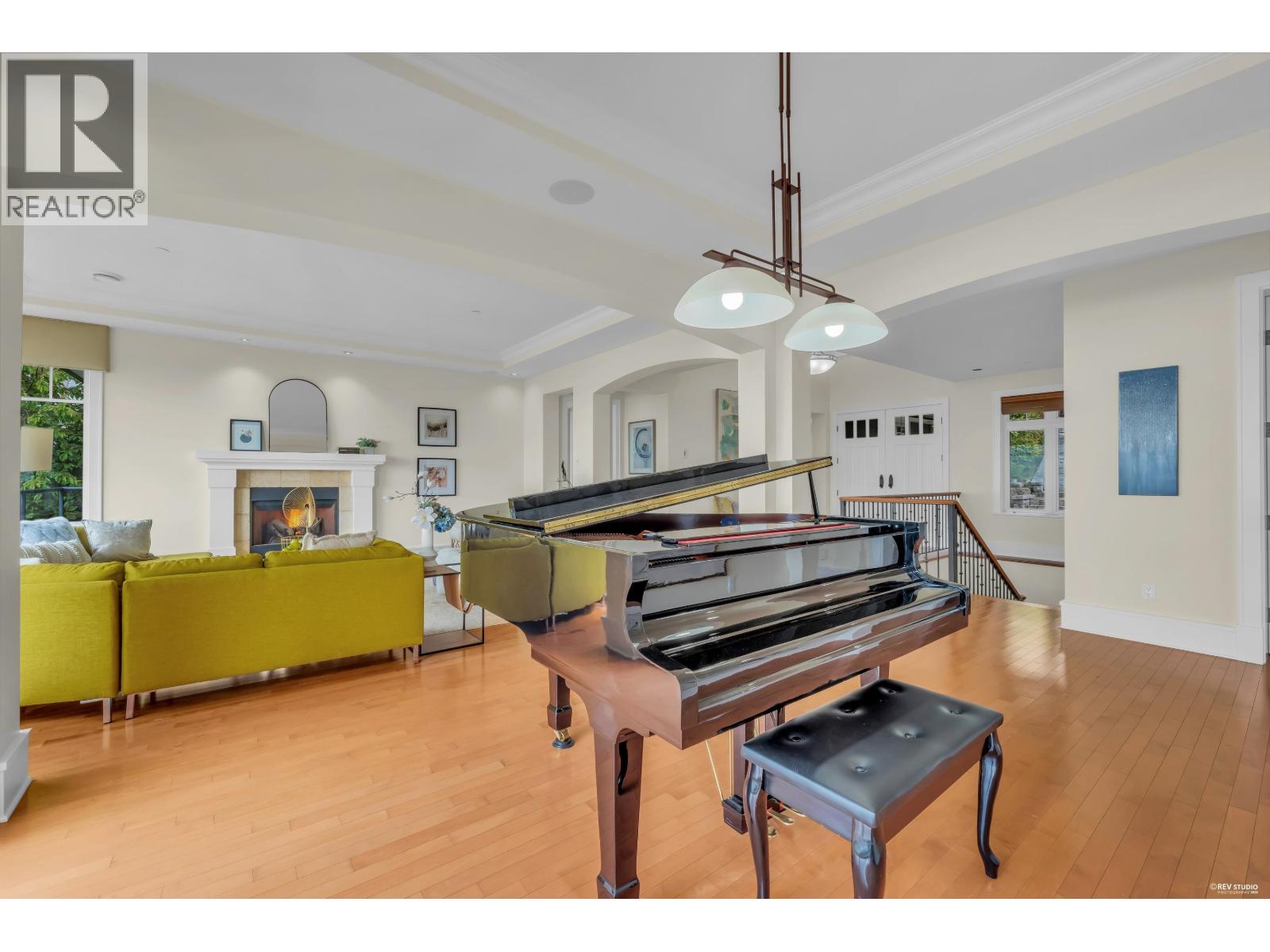 2673 Folkestone Way, West Vancouver, British Columbia  V7S 3H8 - Photo 6 - R3130335