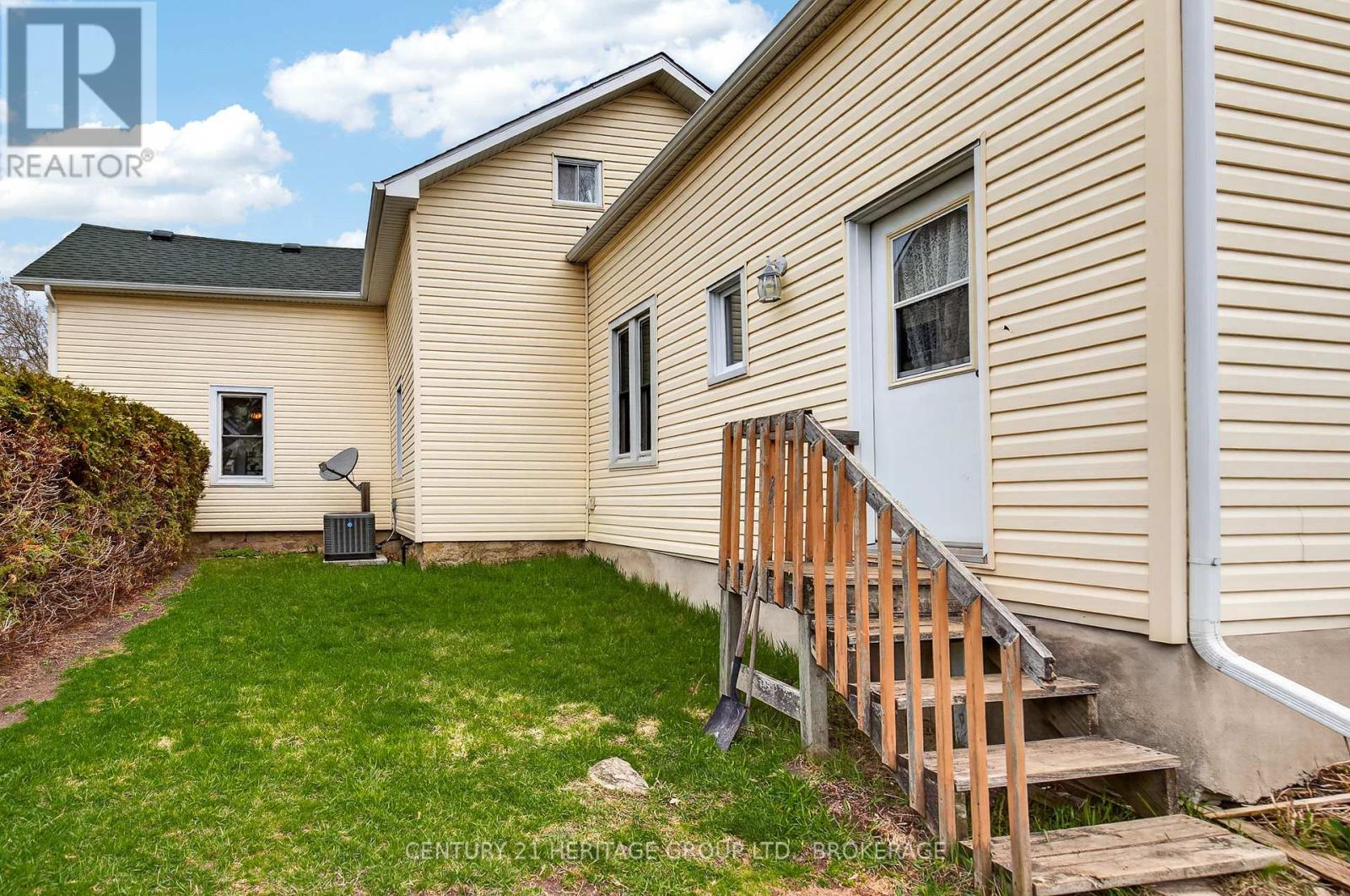 4 Gilbert Street, Lansdowne Village, Ontario  K0E 1L0 - Photo 12 - X13224624