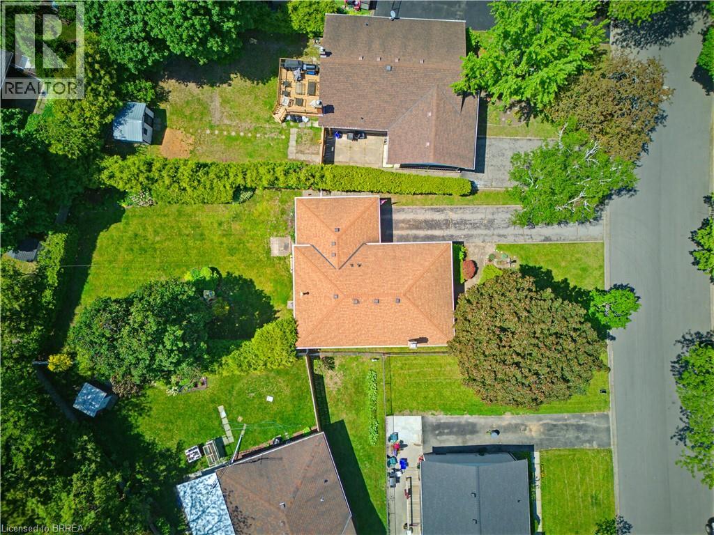 11 Marshall Street, Brantford, Ontario  N3R 3C8 - Photo 10 - 40833681