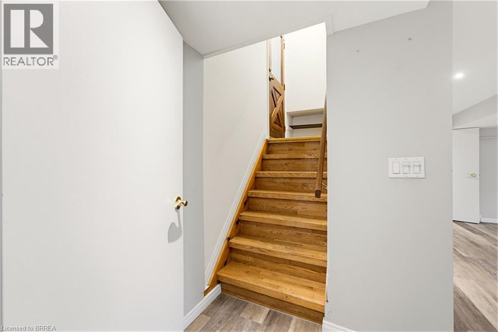 11 Marshall Street, Brantford, Ontario  N3R 3C8 - Photo 26 - 40833681