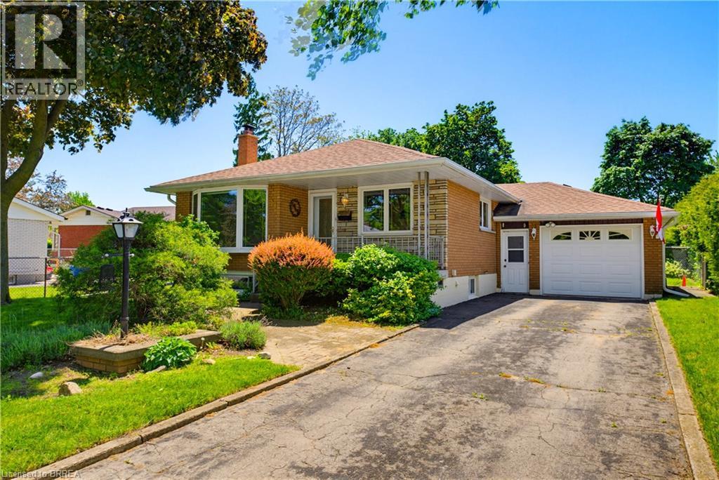 11 Marshall Street, Brantford, Ontario  N3R 3C8 - Photo 3 - 40833681