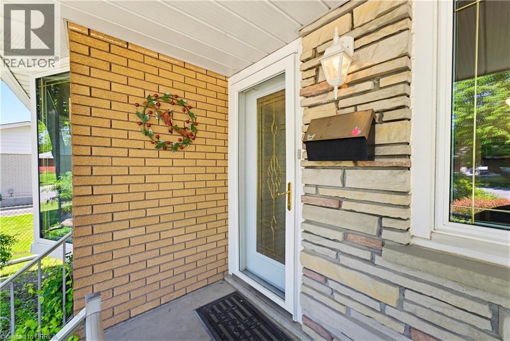 11 Marshall Street, Brantford, Ontario  N3R 3C8 - Photo 6 - 40833681