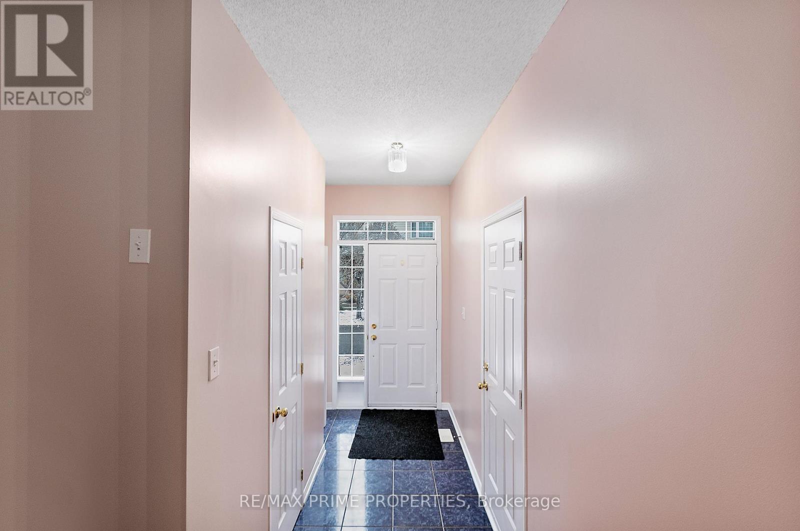 7 - 211 Station Boulevard, Ottawa, Ontario K1G 6P2 - Photo 2 - X13224554