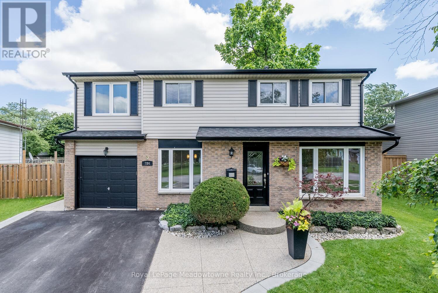 784 Graham Bell Court, Milton, Ontario  L9T 3T2 - Photo 2 - W13224530