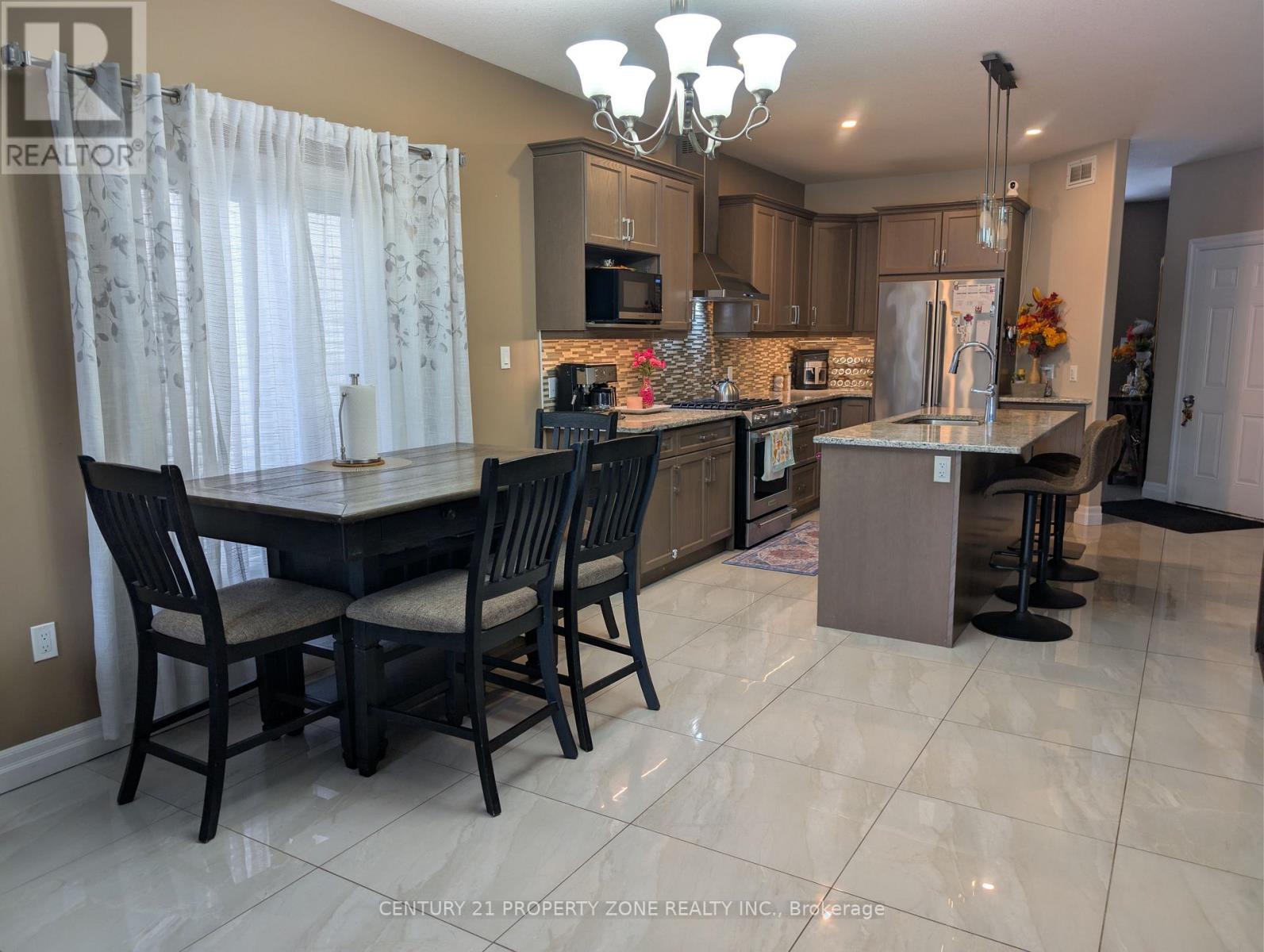 2608 Seven Oaks Ridge, London South, Ontario  N6M 0E8 - Photo 6 - X13224498