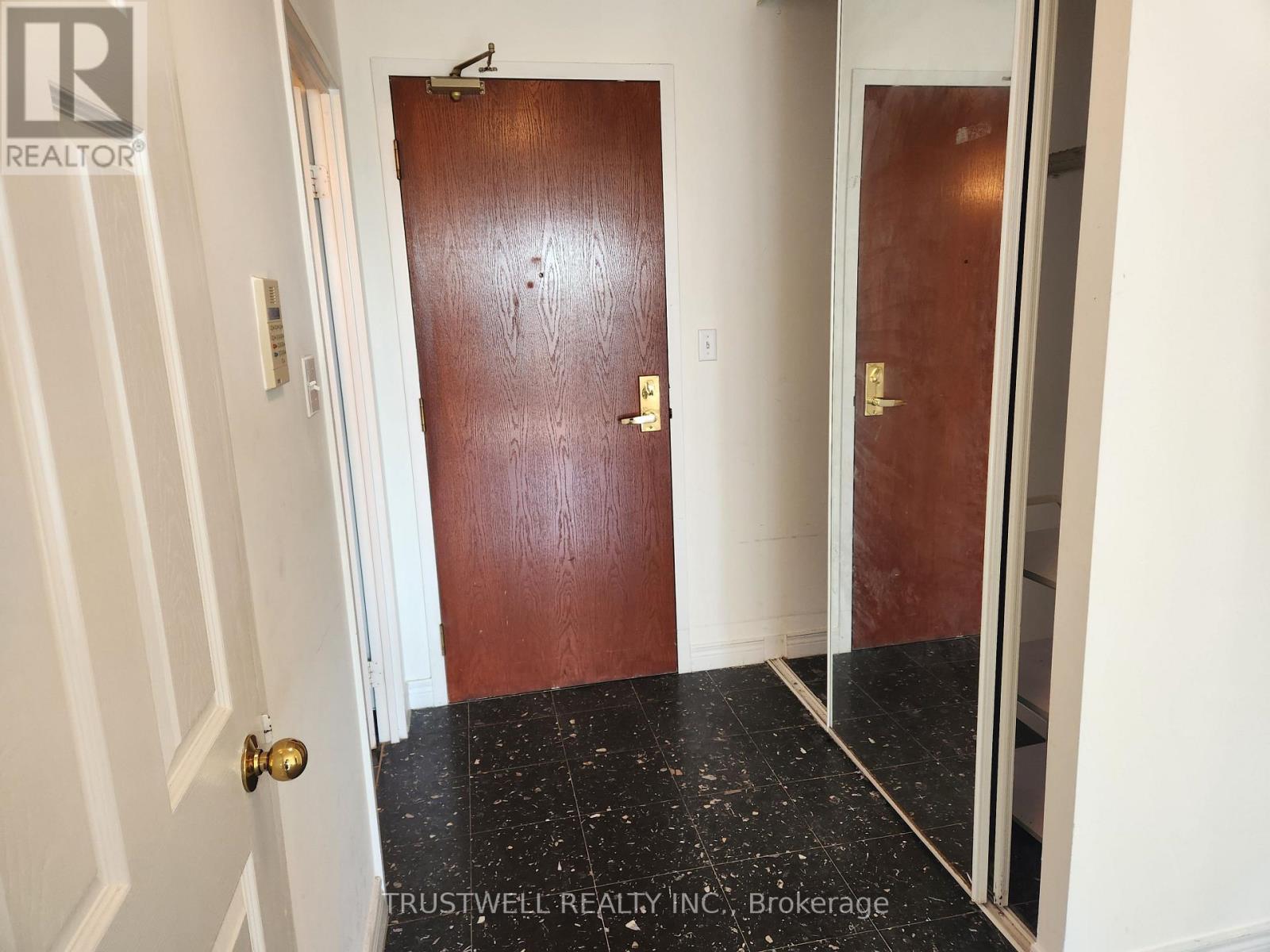 1015 - 28 Empress Avenue, Toronto, Ontario  M2N 6Z7 - Photo 5 - C13224526