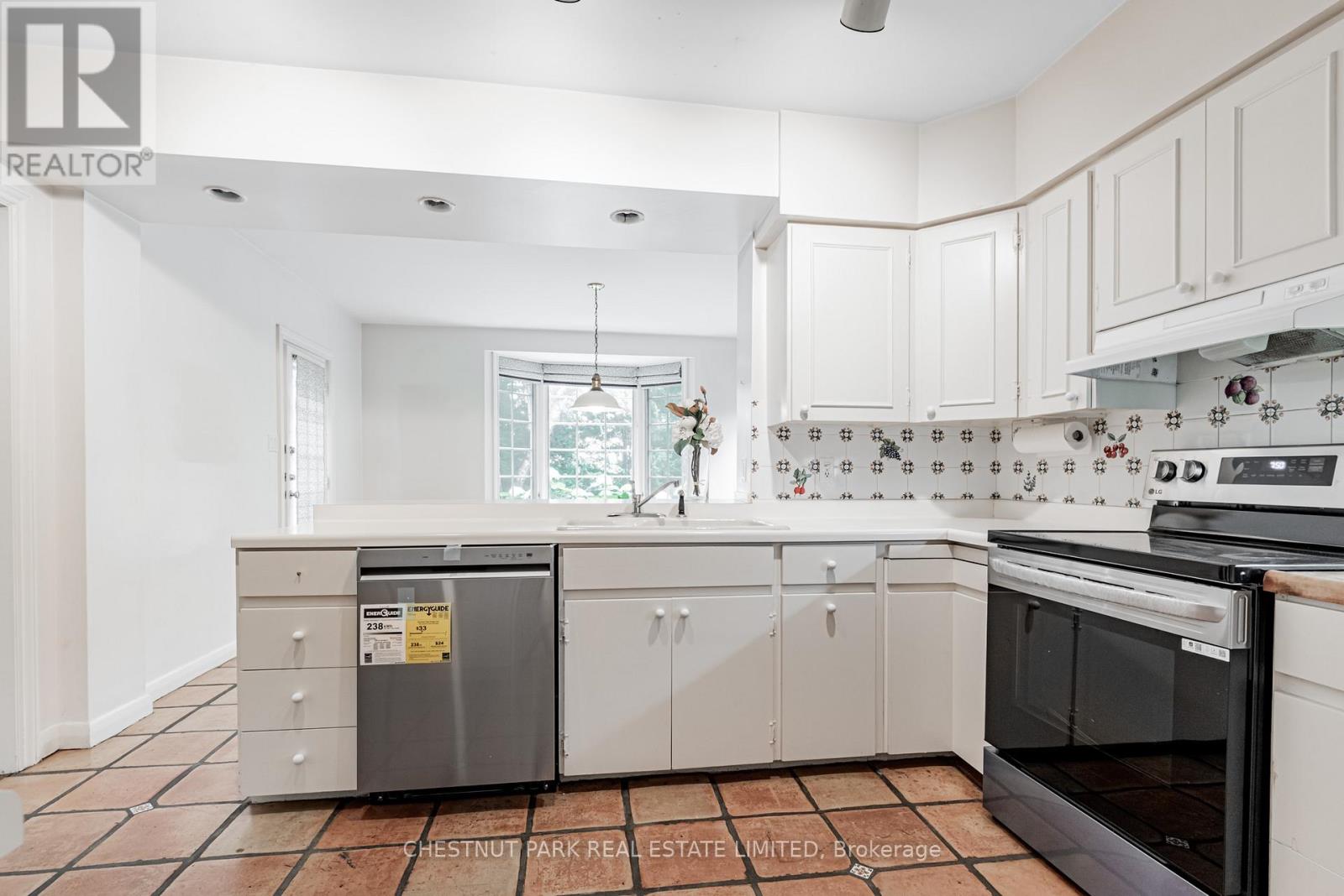 56 Rochester Avenue, Toronto, Ontario  M4N 1N8 - Photo 12 - C13224548
